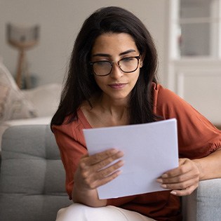 Patient in Bergenfield considering cost of teeth whitening