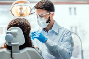 Patient visiting an emergency dentist